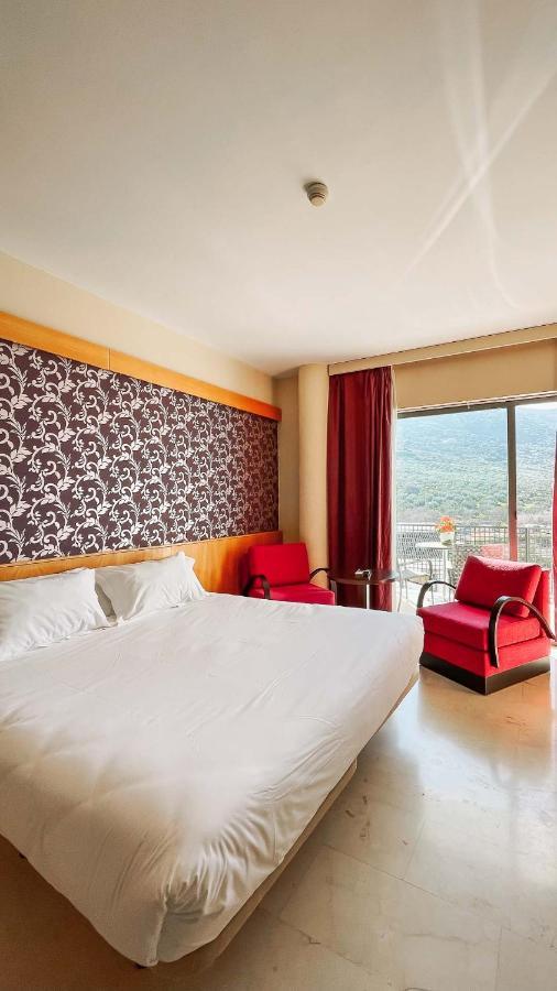 Hotel Mencia Subbetica Dona Mencia Bagian luar foto